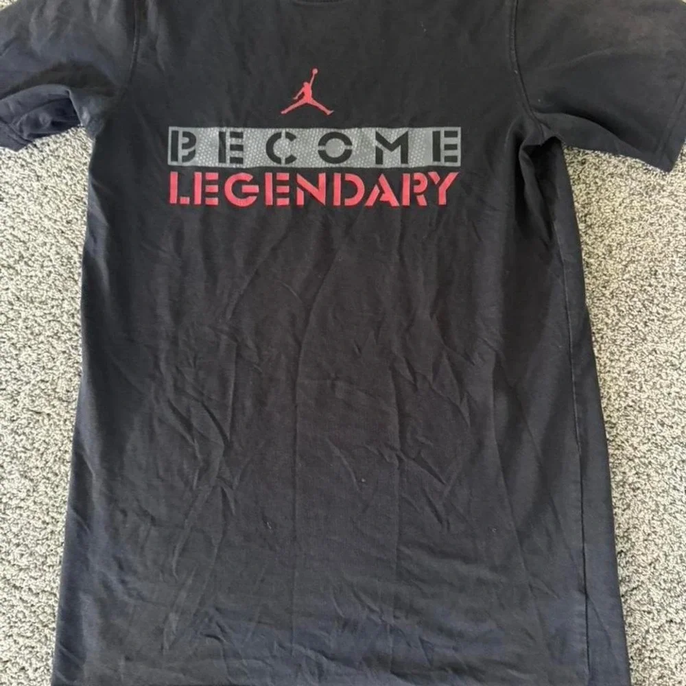 Jordan‎ black t-shirt with red accents #basketball #NBA small